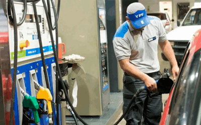 Reducción en los precios de combustibles: YPF anuncia una baja del 4%