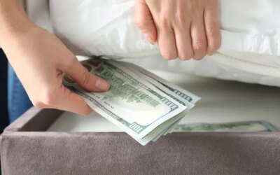 Expectativas frente a nuevas medidas para el uso de dólares “bajo el colchón”