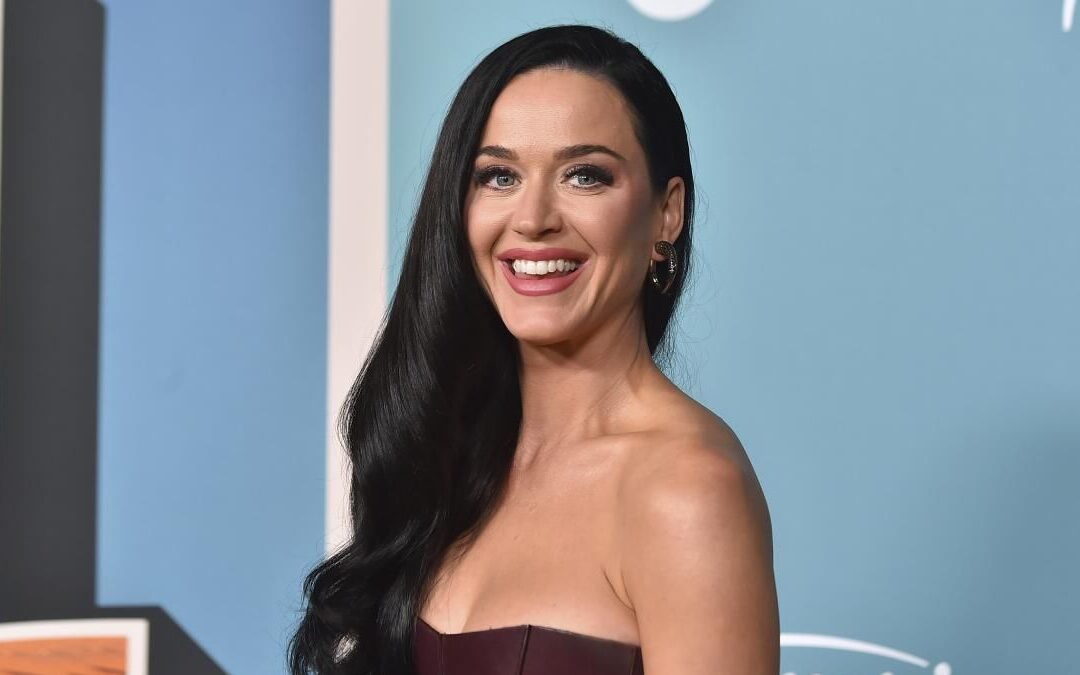 El Ascenso de Katy Perry: De Prohibiciones a Icono Musical