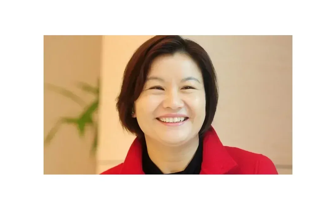 Zhou Qunfei: La Mujer Millonaria Detrás de las Pantallas de Cristal de Apple